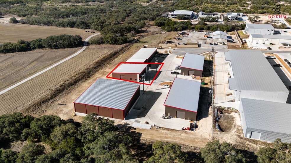 More Photos Of 52 Worth Dr, Boerne Warehouse For Lease