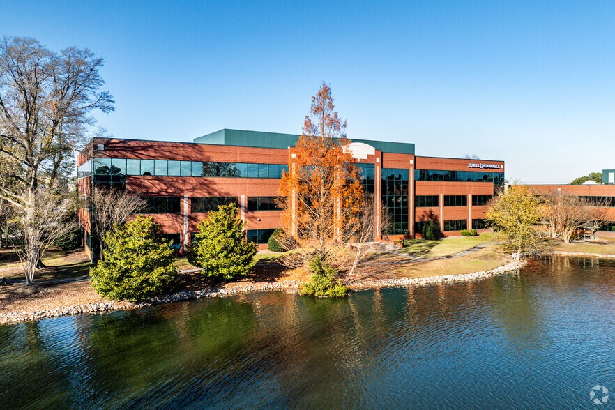 More Photos Of 1317 Executive Blvd, Chesapeake Office For Lease