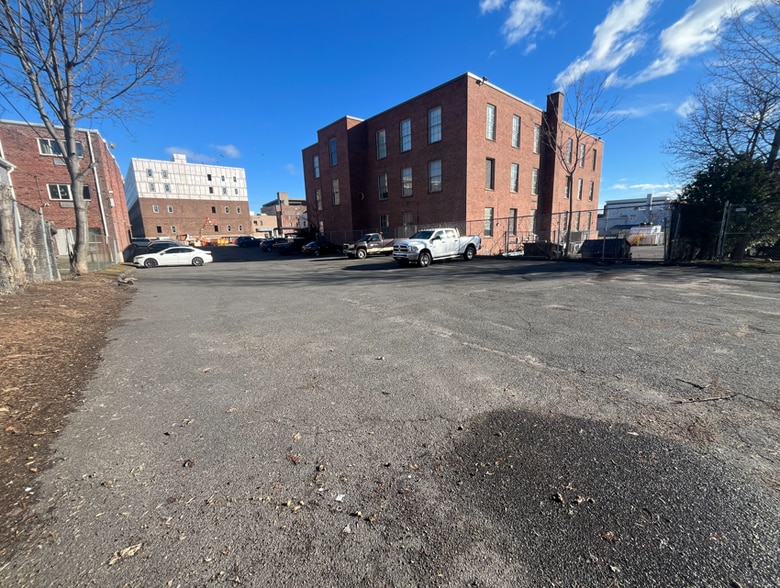 More Photos Of 114 W Main St, New Britain Unknown For Sale