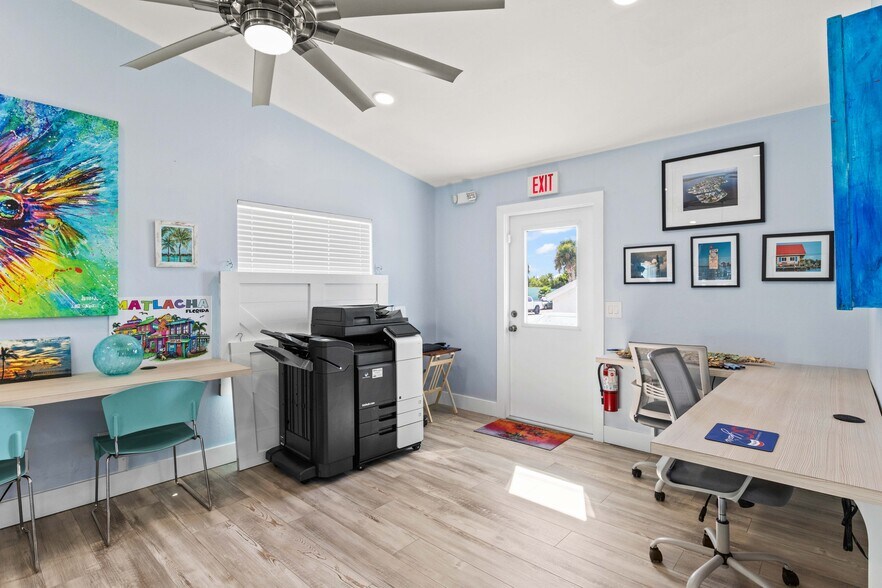 More Photos Of 4574 Pine Island Rd NW, Matlacha Office For Sale
