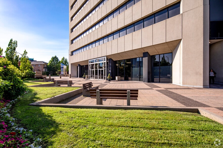 More Photos Of 150 Ferrand Dr, Toronto Unknown For Lease