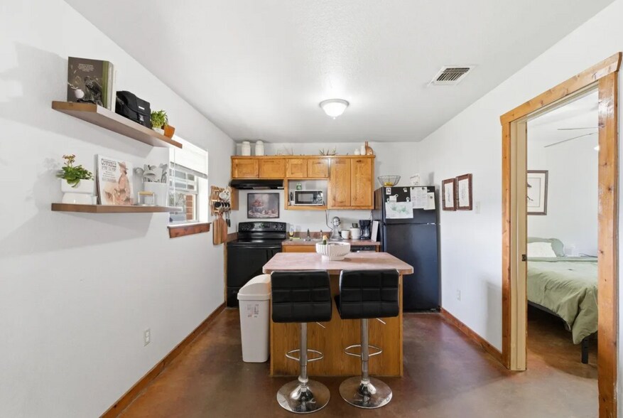 More Photos Of 8441 County Road 176, Stephenville Apartments For Sale