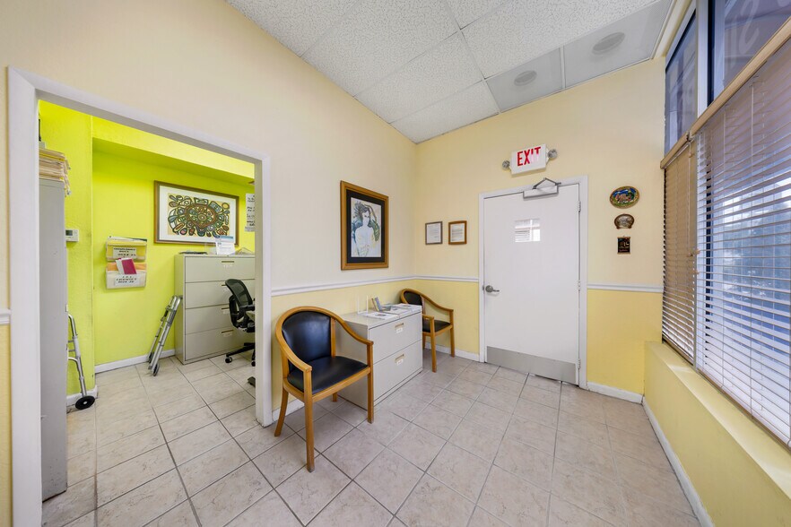 More Photos Of 1058-1062 SW 1st St, Miami Storefront Retail Office For Sale