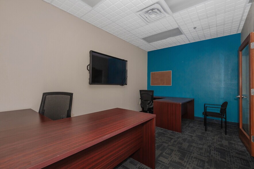 More Photos Of 3001 N 29th Ave, Hollywood Unknown For Lease
