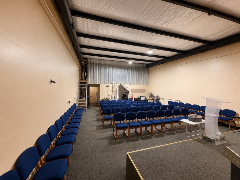 More Photos Of 2200 Chambers Rd, Aurora Warehouse For Sale