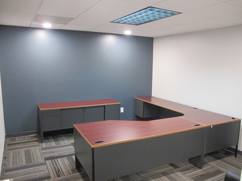 More Photos Of 204 N Main Ave, Republic Office For Sale