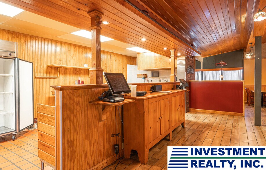 More Photos Of 1049 Kingshighway St, Rolla Restaurant For Sale