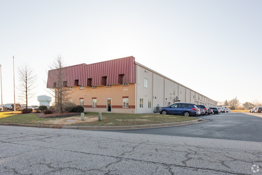 More Photos Of 355 Granary Rd, Forest Hill Flex For Sale