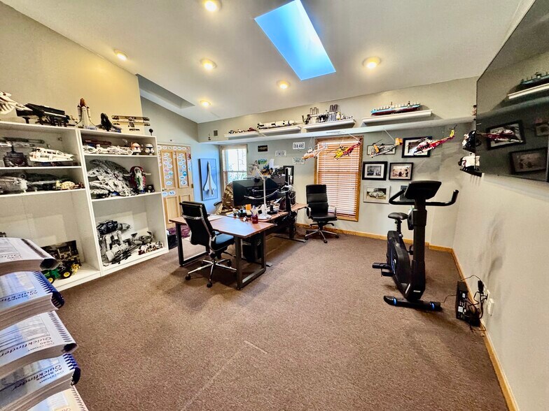 More Photos Of 10130-10134 Colvin Run Rd, Great Falls Office For Sale