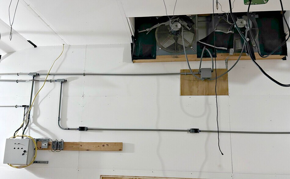 More Photos Of N2119 Bay de Noc Dr, Menominee Flex For Sale