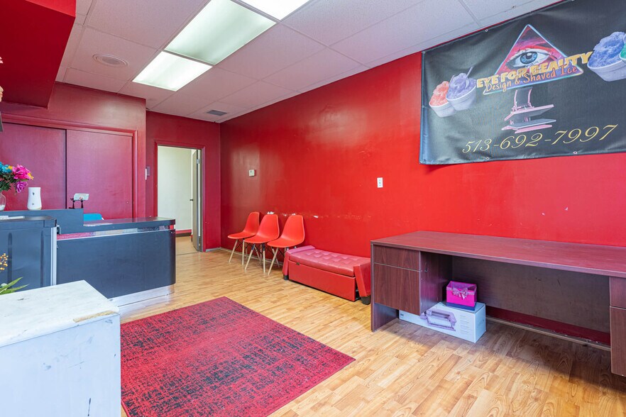 More Photos Of 8620 Winton Rd, Cincinnati Medical For Sale