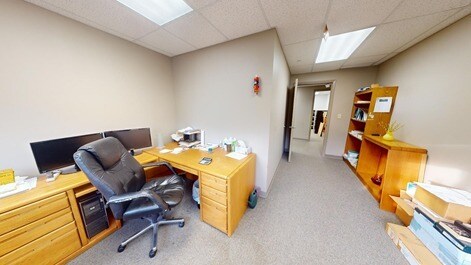 More Photos Of 37 Ramland Rd, Orangeburg Office For Lease