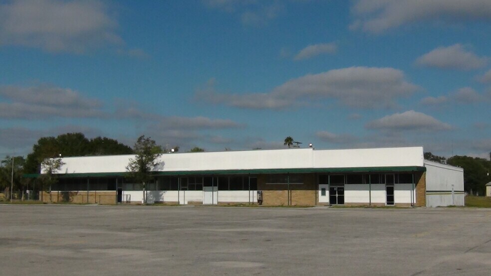 More Photos Of 4710 E Broadway Ave, Tampa Warehouse For Lease