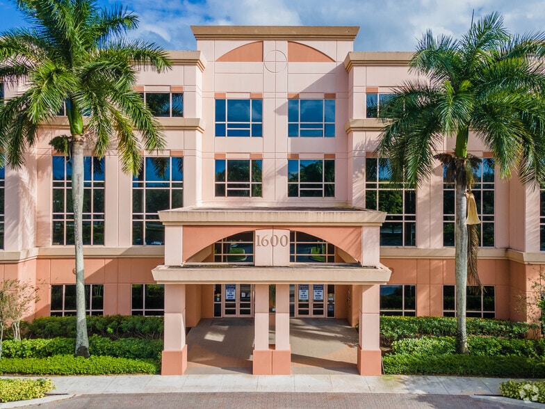 More Photos Of 1600 Sawgrass Corporate Pky, Sunrise Office For Lease
