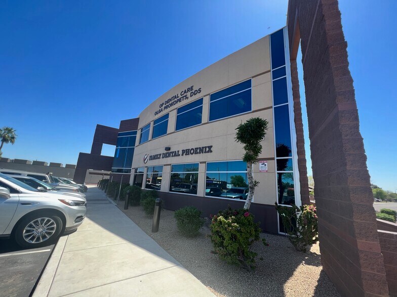 More Photos Of 2401 W Glendale Ave, Phoenix Medical For Lease