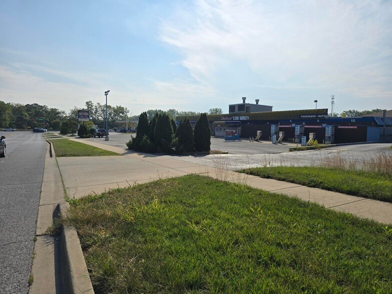 More Photos Of 7225 W 151st St, Orland Park Carwash For Sale