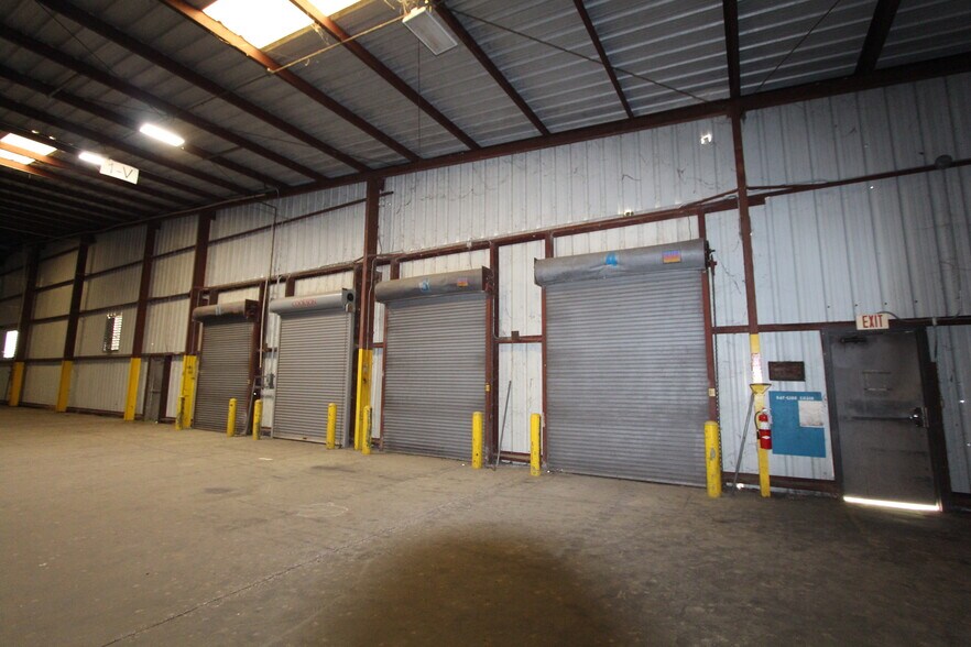 More Photos Of 4501 E Palmetto St, Florence Warehouse For Sale