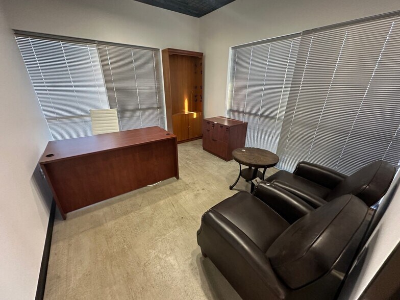 More Photos Of 40119 Industrial Park Cir, Georgetown Warehouse For Sale