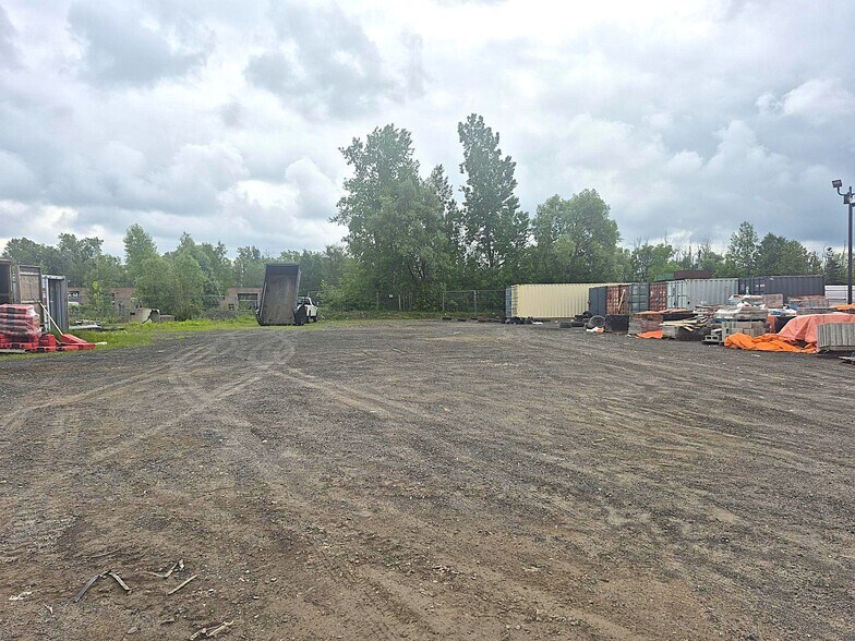 More Photos Of 2591 Del Zotto ave, Gloucester Land For Lease