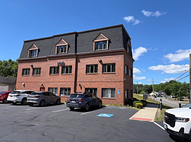 More Photos Of 100 Treble Cove Rd, Billerica Medical For Lease