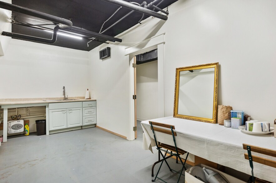 More Photos Of 41 Dravus St, Seattle Apartments For Lease