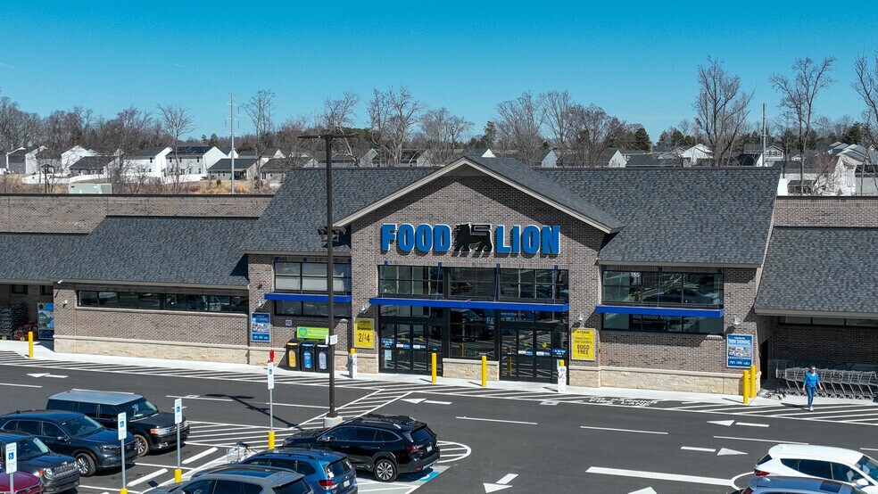 More Photos Of 1127 Charlotte Hwy, Troutman Supermarket For Lease