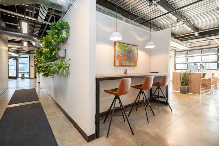More Photos Of 565 SE 9th St, Bend Coworking Space