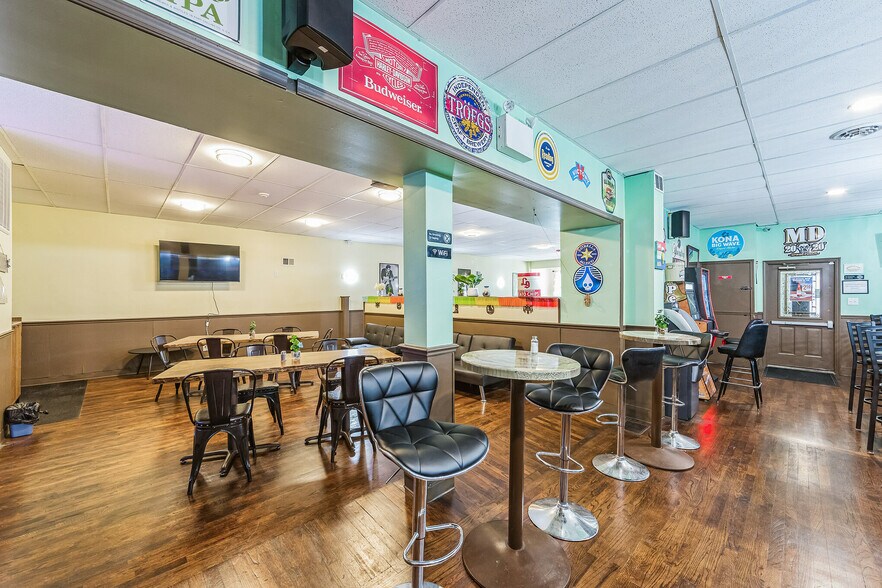 More Photos Of 211 Main St, Royersford Bar For Sale