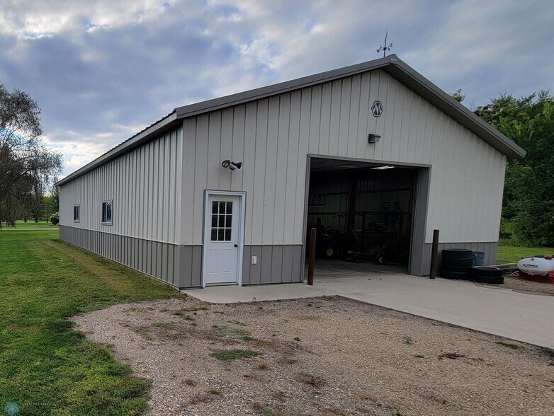 Primary Photo Of 547 Wall Ave, Horace Industrial For Sale