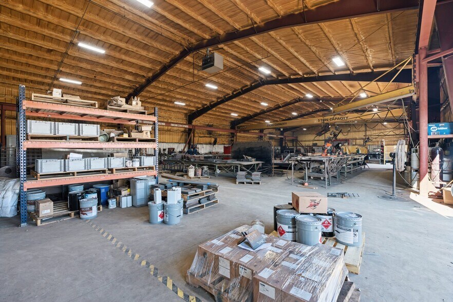 More Photos Of 2627 SW 22nd St, Oklahoma City Warehouse For Sale