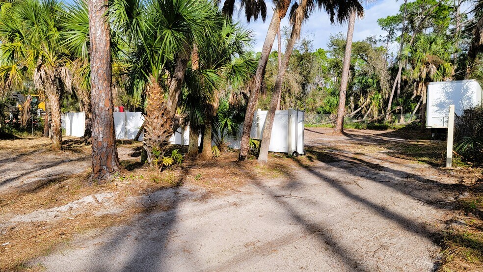 More Photos Of 416 Sally St, Port Charlotte Land For Lease