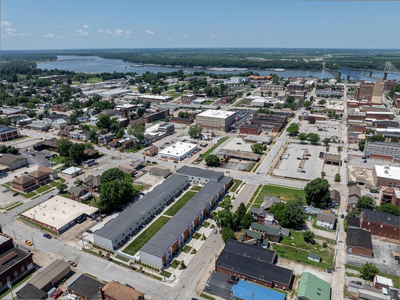 More Photos Of 201 S 8th St, Quincy Apartments For Sale