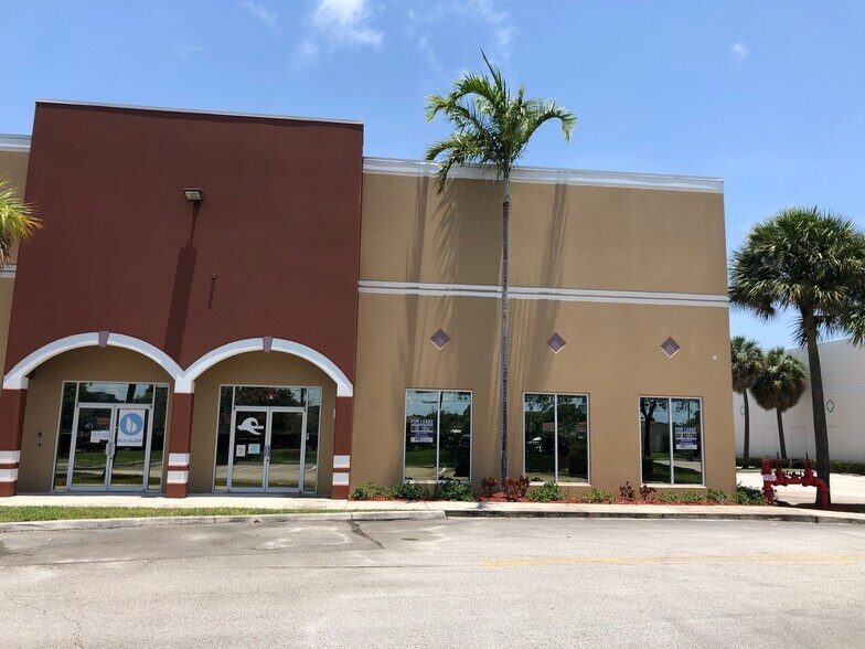 Primary Photo Of 1501 Green Rd, Deerfield Beach Warehouse For Lease