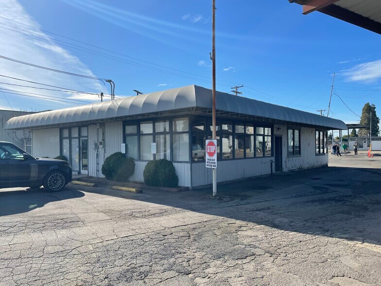 More Photos Of 1355 W 1st Ave, Eugene Chemical Oil Refinery For Lease