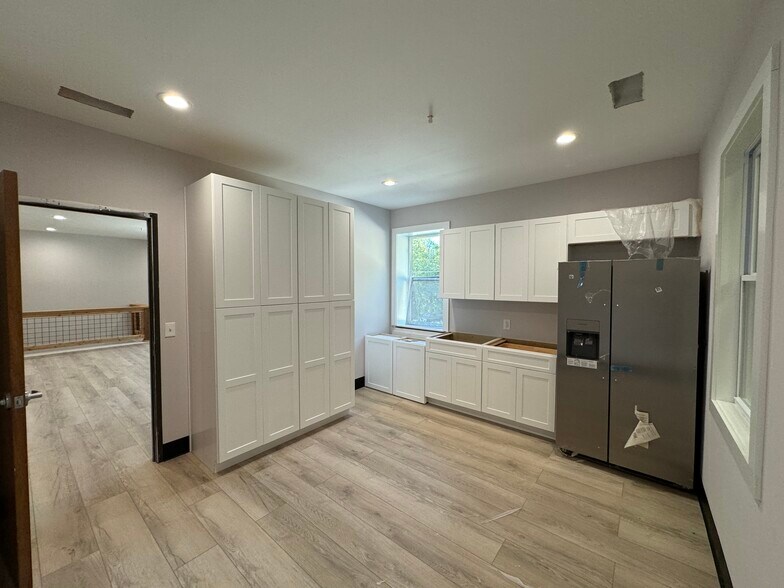 More Photos Of 61 Toto Creek Park Rd, Dawsonville Warehouse For Sale