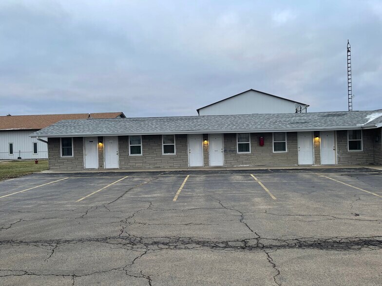 More Photos Of 3190 N US Highway 251, LaSalle Hotel For Sale