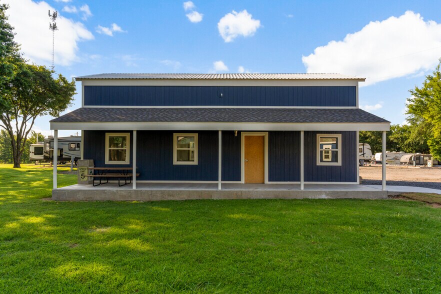 More Photos Of 6476 N 35th St W, Porter Trailer Camper Park For Sale