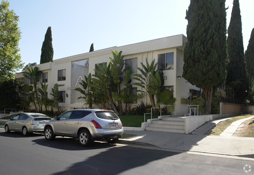 More Photos Of 127 S St Andrews Pl, Los Angeles Apartments For Sale