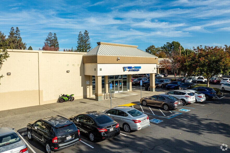 More Photos Of 4115-4125 Concord Blvd, Concord General Retail For Sale