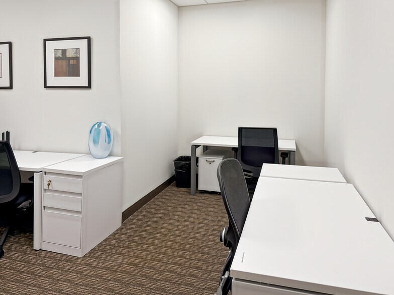 More Photos Of 333 SE 2nd Ave, Miami Office For Lease