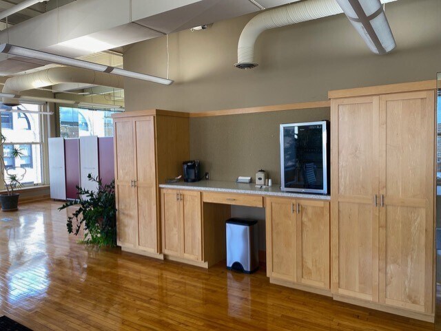 More Photos Of 400 Main St, La Crosse Office For Lease