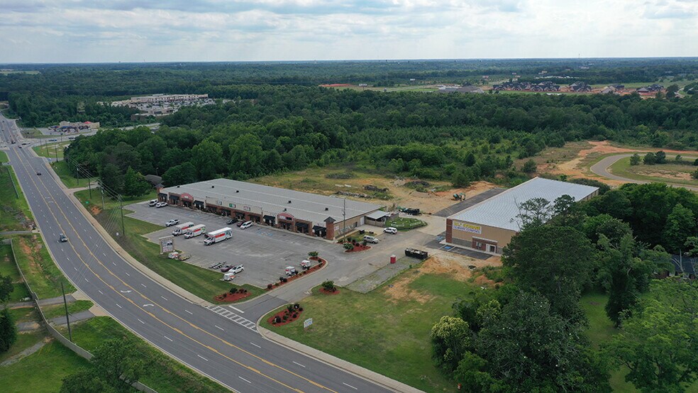 More Photos Of 3421 Highway 41 North, Byron Self Storage For Lease