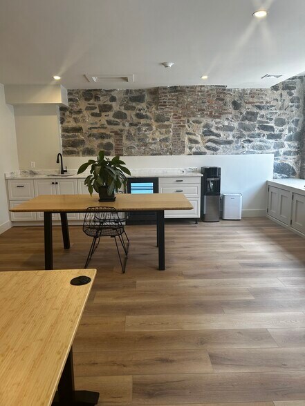 More Photos Of 320 S Main St, Providence Loft Creative Space For Lease