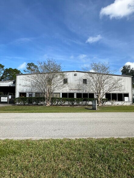 More Photos Of 180 Cumberland Park Ln, Saint Augustine Manufacturing For Sale
