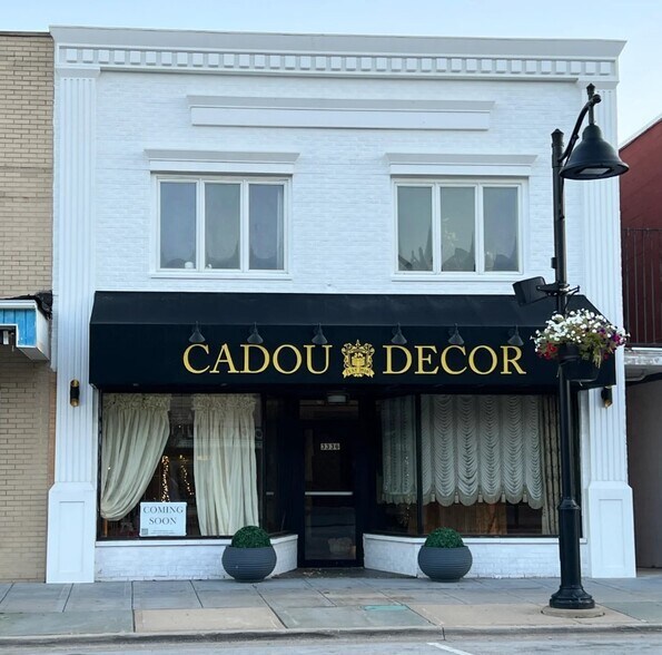 More Photos Of 3336 E Ridge Rd, Lansing General Retail For Lease