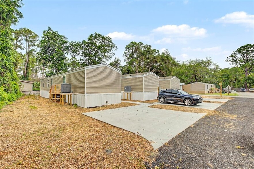 More Photos Of 120 Red Fox Mnr, Hilton Head Island Multifamily For Sale