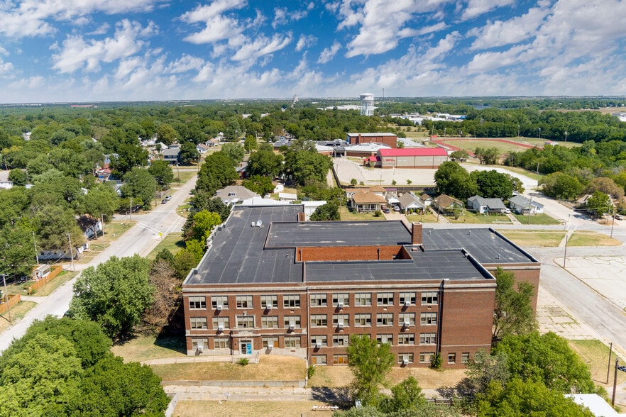 More Photos Of 311 N A St, Wellington Schools For Sale