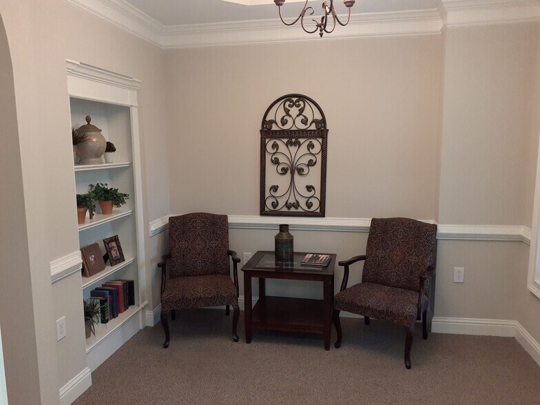 More Photos Of 2993 Sandy Plains Rd, Marietta Office For Lease