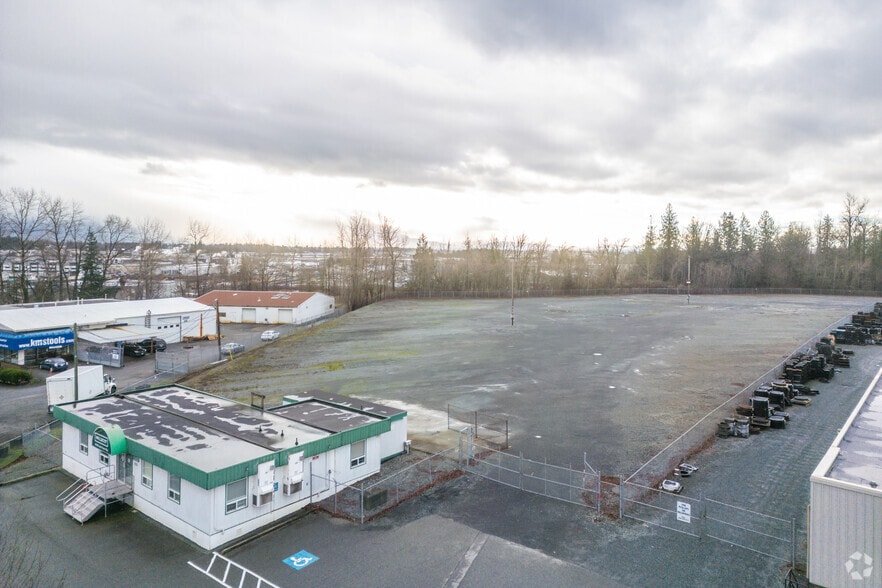 More Photos Of 30796 S Fraser Way, Abbotsford Warehouse For Lease