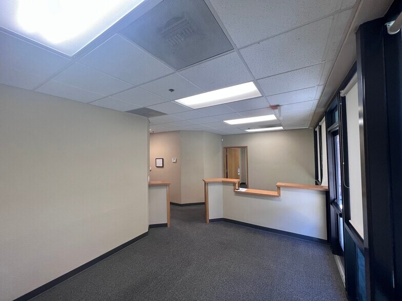 More Photos Of 530 Kings County Dr, Hanford Medical For Lease